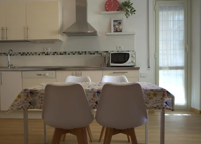 Cornelia Idi Gemelli, Chicca Metro Apartment